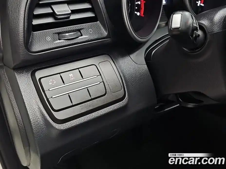 SsangYong TIBOLI 2017 1.6 гидро в Москве № 1613472, фото 9