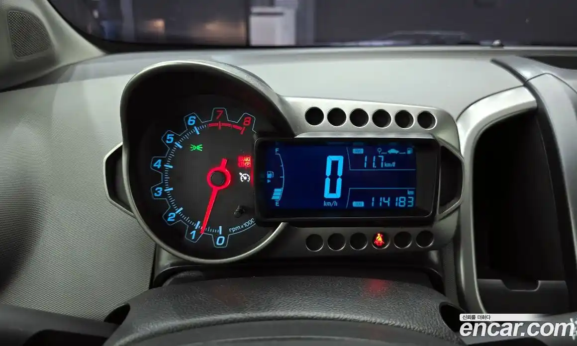 Chevrolet Aveo 2015 1.4 механика в Москве № 1614487, фото 8