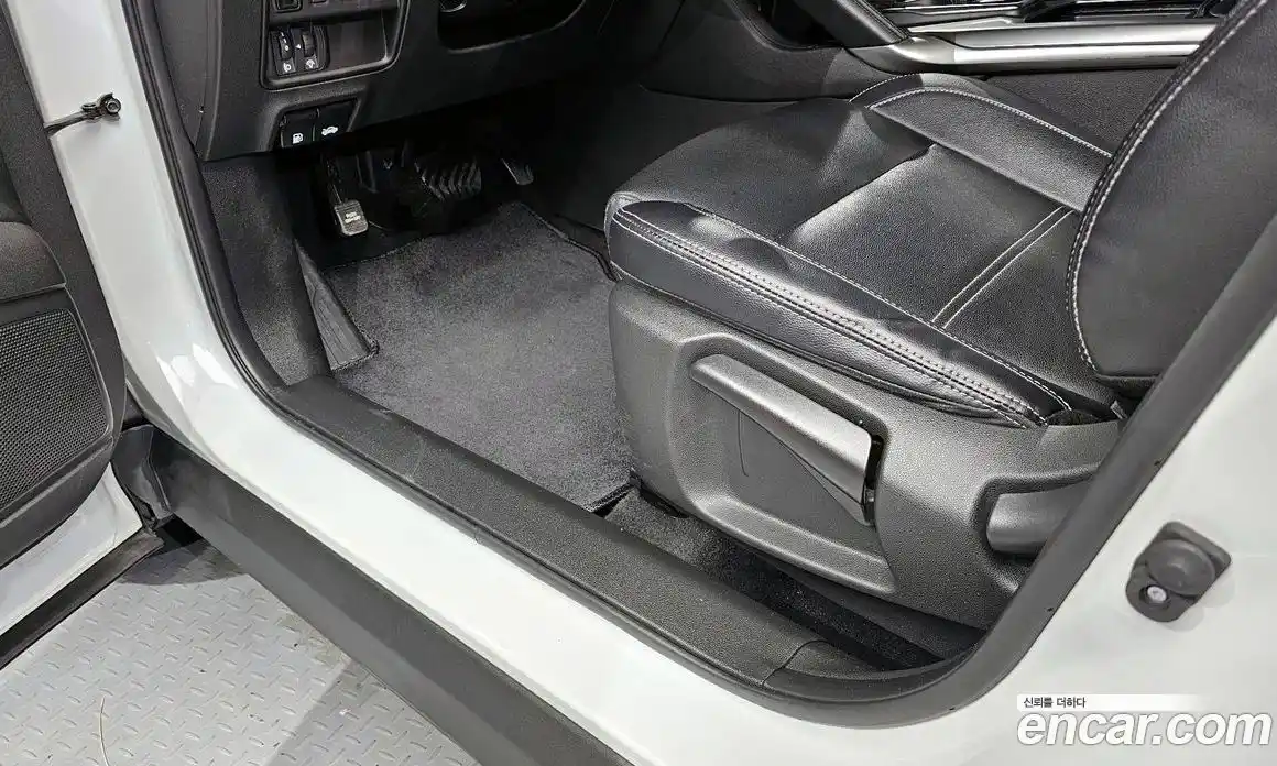 Renault QM6 2018 2.0 гидро в Москве № 1615340, фото 9
