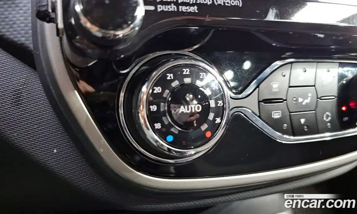 Renault QM3 2016 1.5 гидро в Москве № 1615799, фото 16