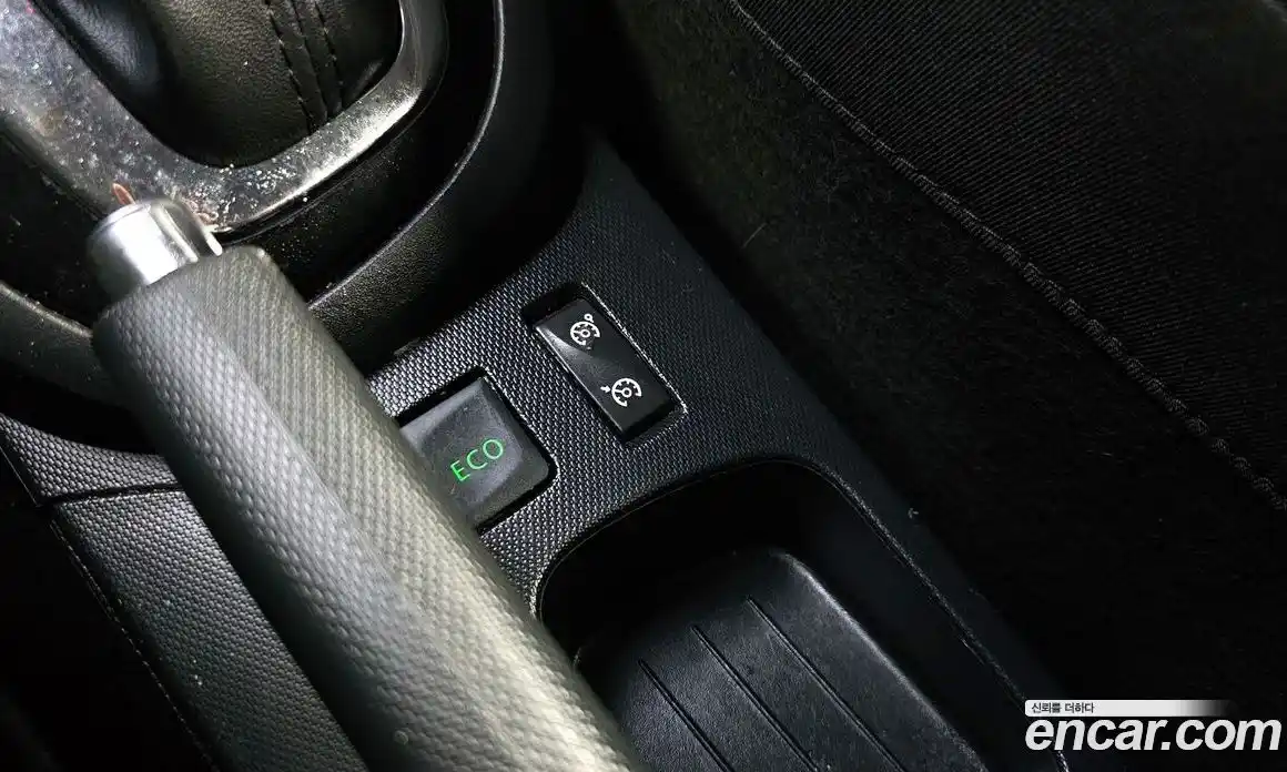 Renault QM3 2016 1.5 гидро в Москве № 1615799, фото 19