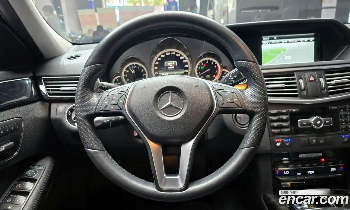 Mercedes-Benz E-Class 2013 3.5 гидро в Москве № 1616946, фото 13