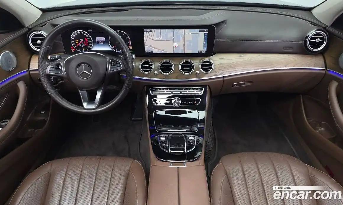 Mercedes-Benz E-Class 2018 2.0 гидро в Москве № 1616952, фото 7