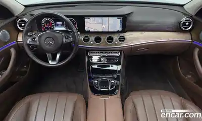 Mercedes-Benz E-Class 2018 2.0 гидро в Москве № 1616952, миниатюра 7