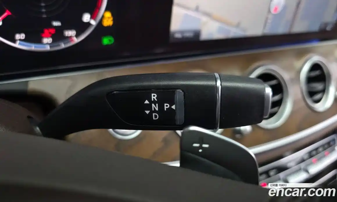 Mercedes-Benz E-Class 2018 2.0 гидро в Москве № 1616952, фото 9