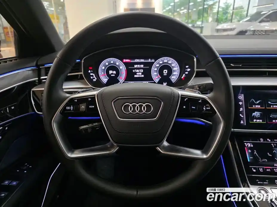 Audi A8 2023 3.0 гидро в Москве № 1618273, фото 16