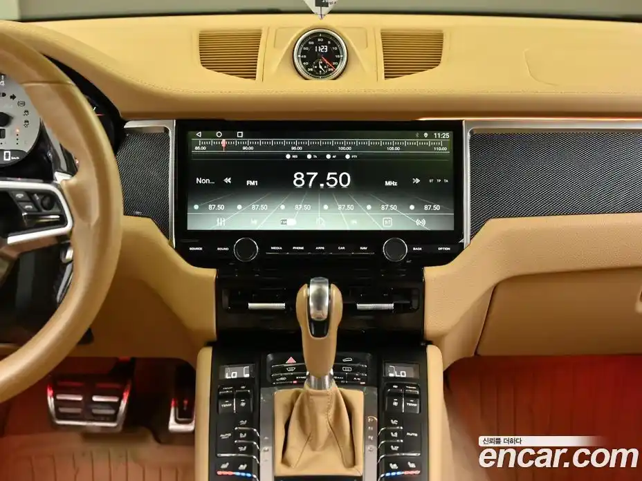 Porsche Macan 2015 3.6 гидро в Москве № 1619076, фото 15
