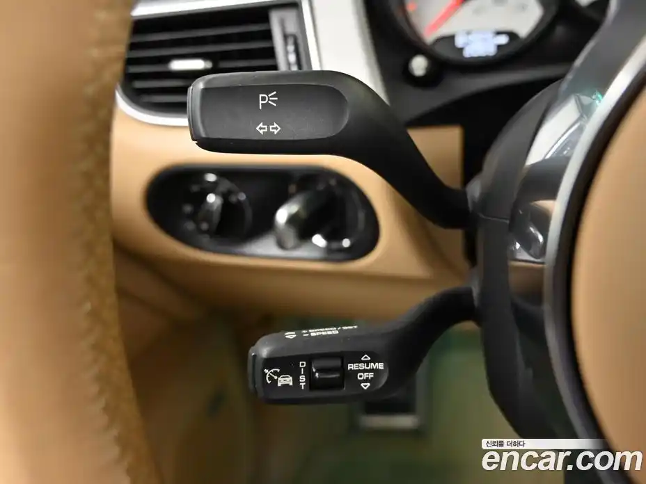 Porsche Macan 2015 3.6 гидро в Москве № 1619076, фото 18