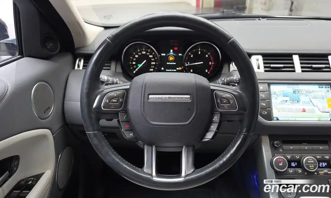 Land Rover Range-Rover Evoque 2016 2.0 гидро в Москве № 1619621, фото 13