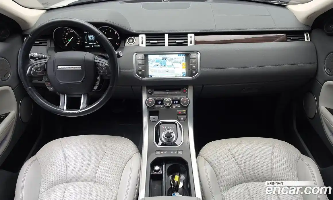 Land Rover Range-Rover Evoque 2016 2.0 гидро в Москве № 1619621, фото 7