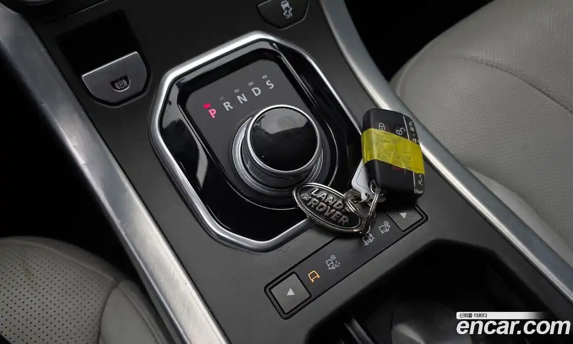 Land Rover Range-Rover Evoque 2016 2.0 гидро в Москве № 1619621, фото 9
