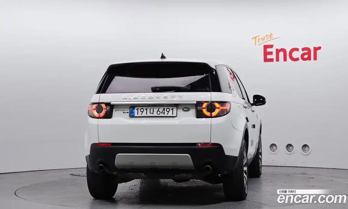 Land Rover Discovery Sport 2018 2.0 гидро в Москве № 1619727, фото 4