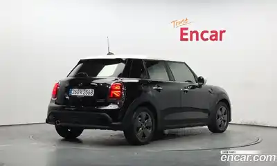 Mini Cooper 2022 1.5 гидро в Москве № 1619994, миниатюра 2