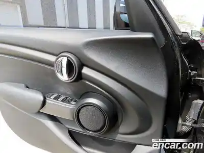 Mini Cooper 2016 1.5 гидро в Москве № 1622314, миниатюра 11