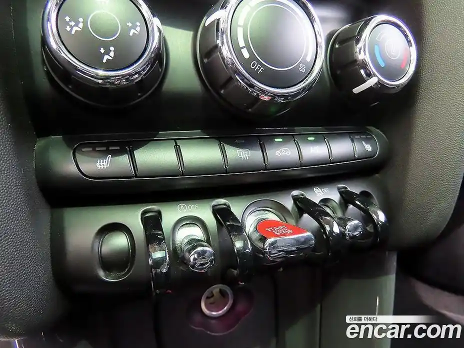 Mini Cooper 2016 1.5 гидро в Москве № 1622314, фото 13