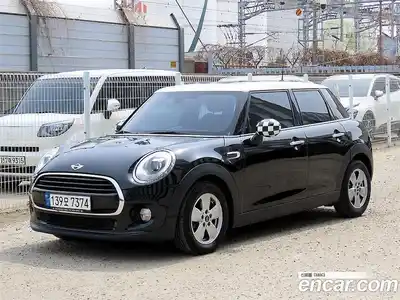 Mini Cooper 2016 1.5 гидро в Москве № 1622314, миниатюра 2