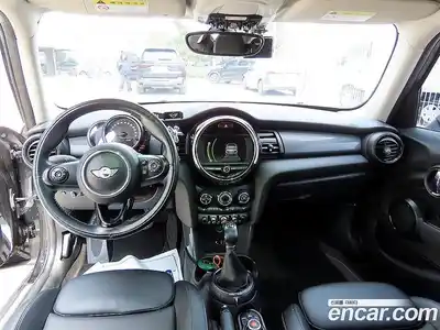 Mini Cooper 2016 1.5 гидро в Москве № 1622314, миниатюра 7
