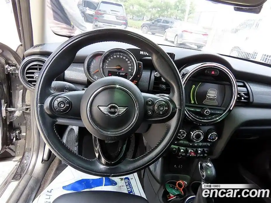 Mini Cooper 2016 1.5 гидро в Москве № 1622314, фото 8