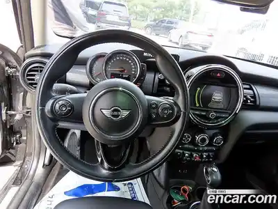 Mini Cooper 2016 1.5 гидро в Москве № 1622314, миниатюра 8