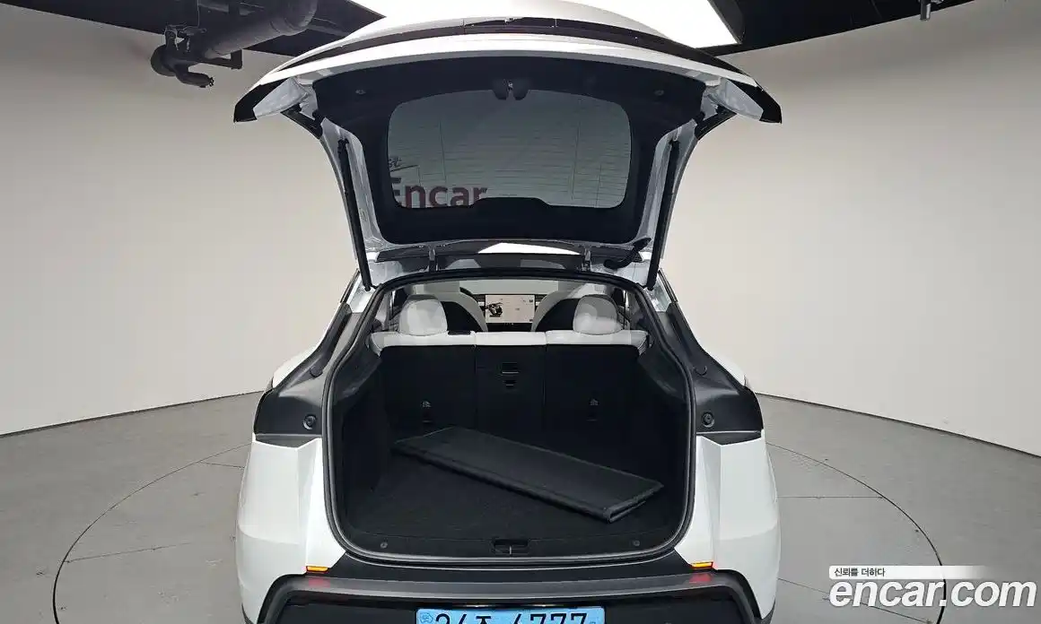 Tesla Model Y 2025 0.2 гидро в Москве № 1622383, фото 19