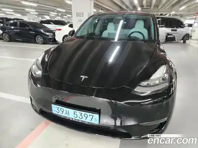 Tesla Model Y Long Range AWD