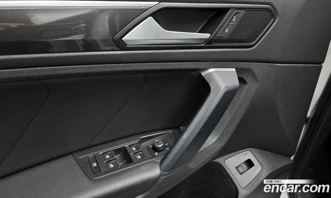 Volkswagen Tiguan 2020 2.0 гидро в Москве № 1623194, фото 17