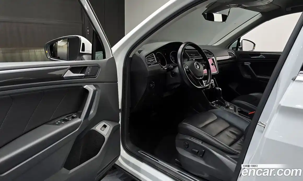Volkswagen Tiguan 2020 2.0 гидро в Москве № 1623194, фото 10