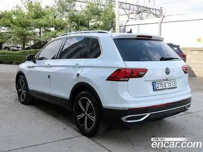 Volkswagen Tiguan 2022 2.0 гидро в Москве № 1623657, миниатюра 3