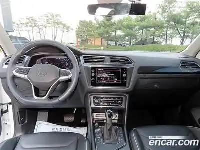 Volkswagen Tiguan 2022 2.0 гидро в Москве № 1623657, миниатюра 7