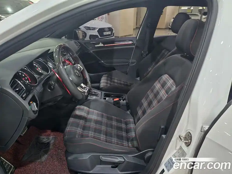 Volkswagen Golf 2016 2.0 гидро в Москве № 1623688, фото 15