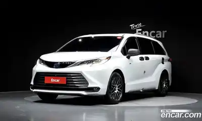 Toyota Sienna, 2022