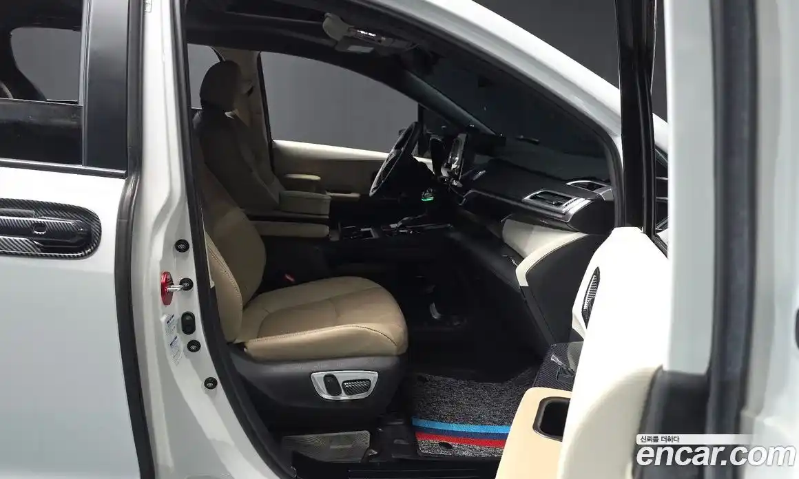 Toyota Sienna 2022 2.5 гидро в Москве № 1624401, фото 11