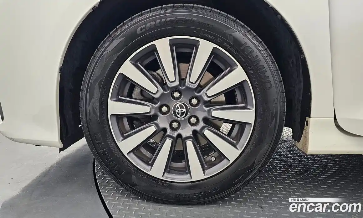 Toyota Sienna 2018 3.5 гидро в Москве № 1624441, фото 5