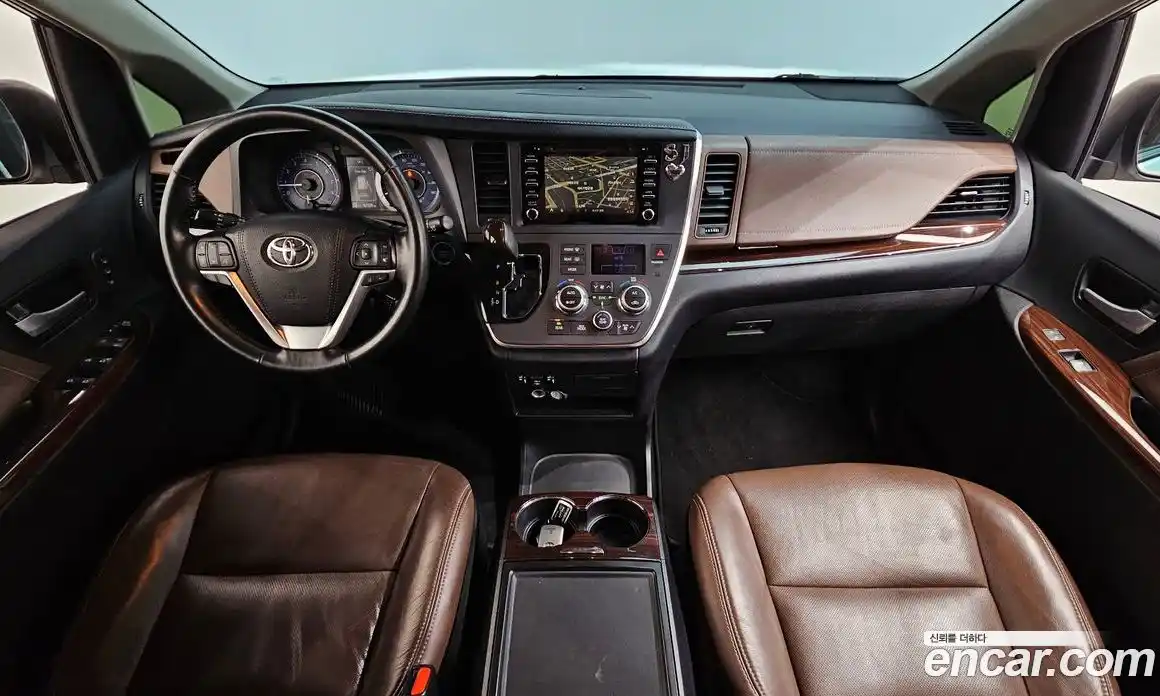 Toyota Sienna 2018 3.5 гидро в Москве № 1624441, фото 7