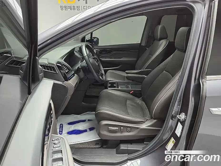 Honda Odyssey 2022 3.5 гидро в Москве № 1624720, фото 12