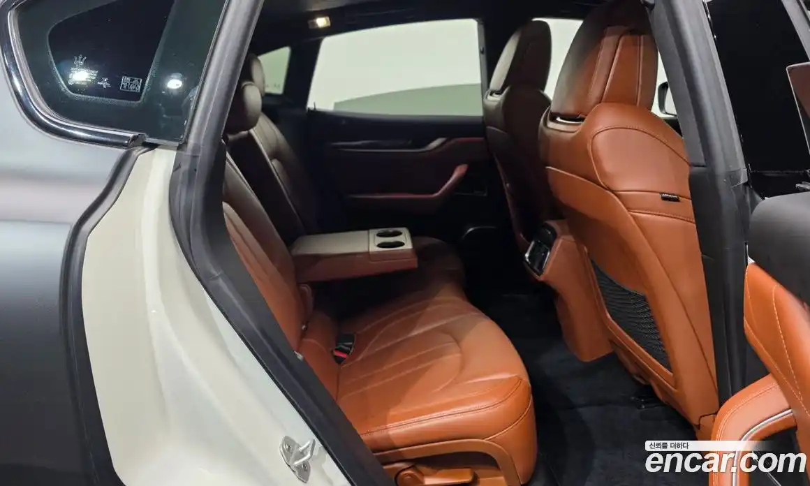 Maserati Levante 2020 3.0 гидро в Москве № 1625390, фото 11