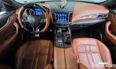 Maserati Levante 2020 3.0 гидро в Москве № 1625390, миниатюра 6