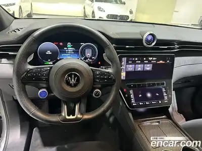 Maserati Grecale 2025 0.3 гидро в Москве № 1625467, миниатюра 11