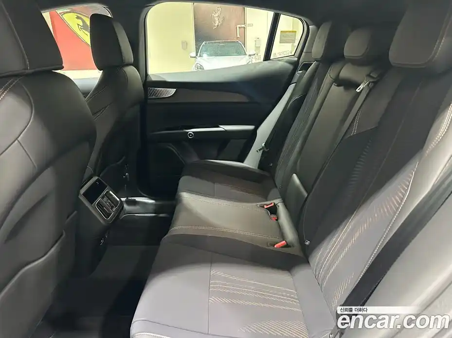 Maserati Grecale 2025 0.3 гидро в Москве № 1625467, фото 13