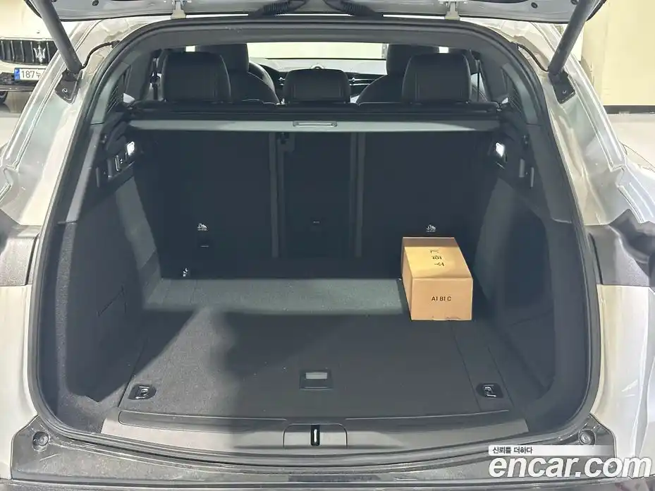 Maserati Grecale 2025 0.3 гидро в Москве № 1625467, фото 16