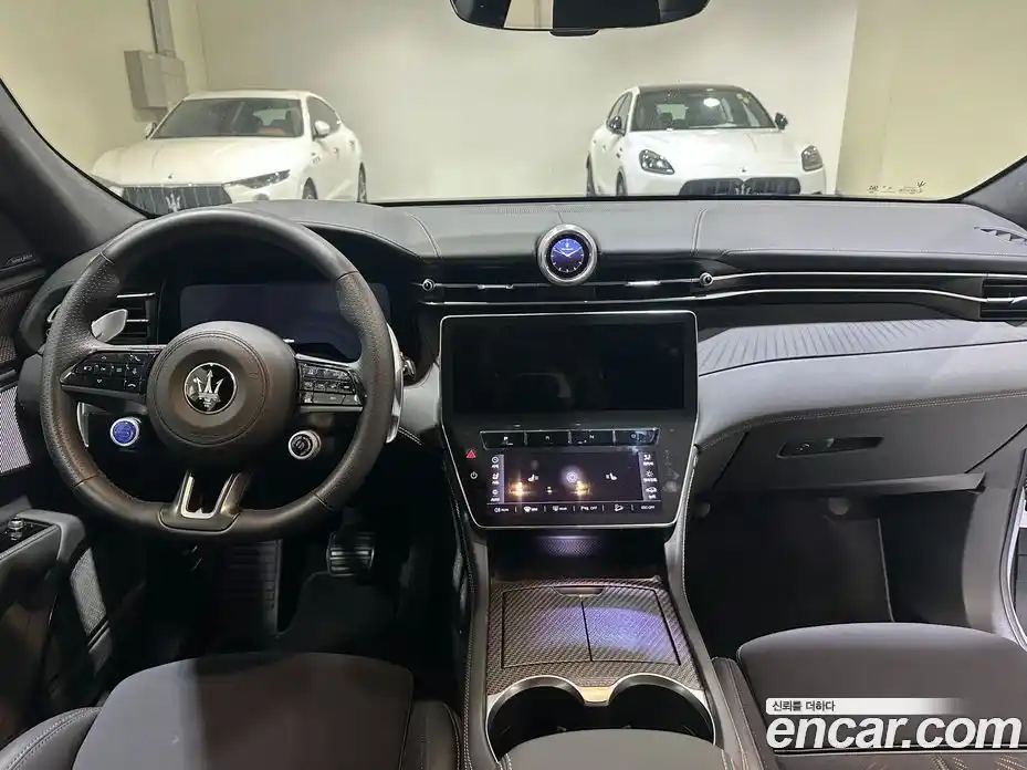 Maserati Grecale 2025 0.3 гидро в Москве № 1625467, фото 7