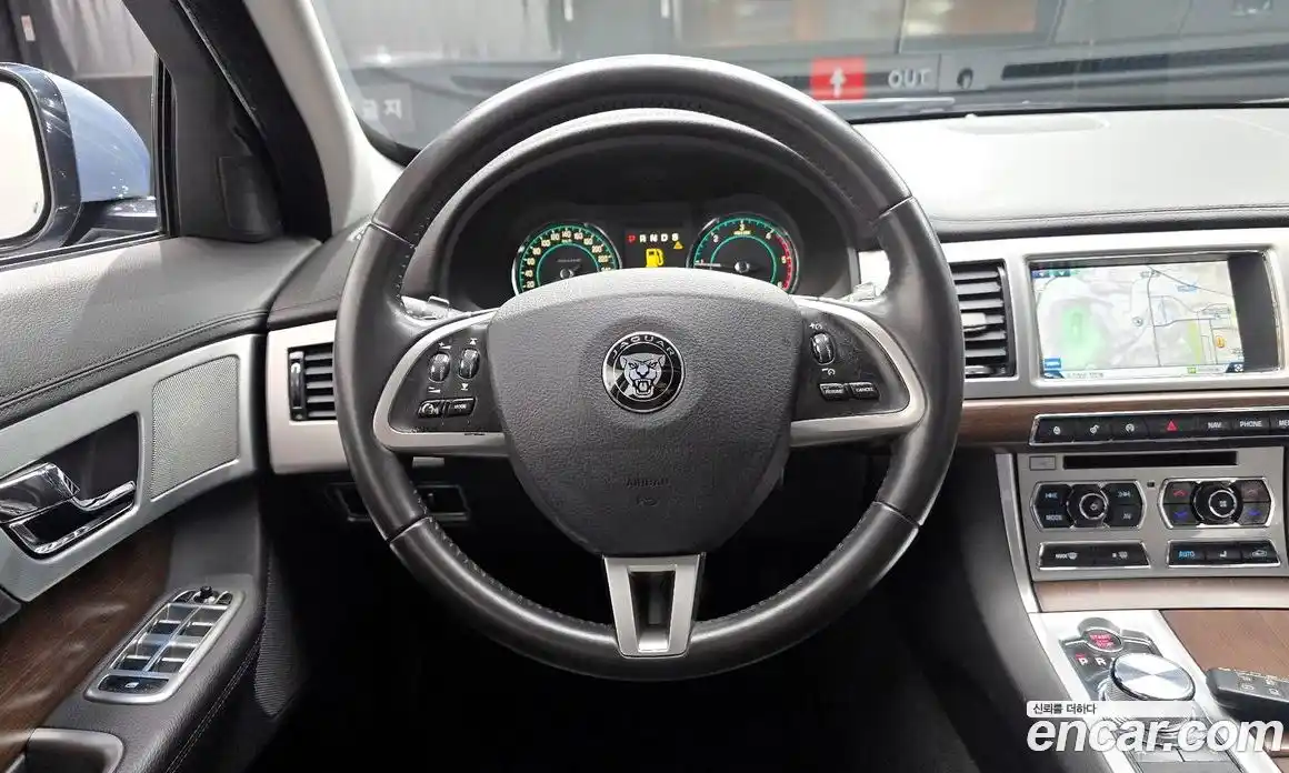 Jaguar XF 2014 2.2 гидро в Москве № 1625501, фото 13