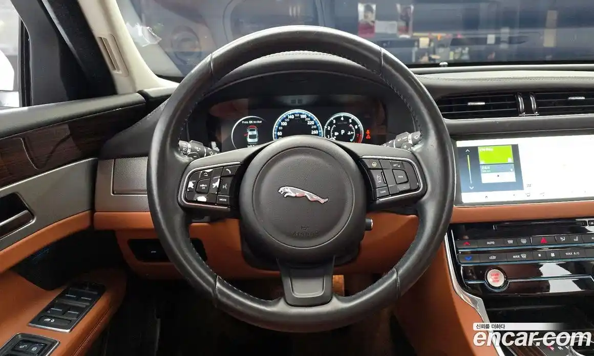 Jaguar XF 2016 2.0 гидро в Москве № 256091, фото 14