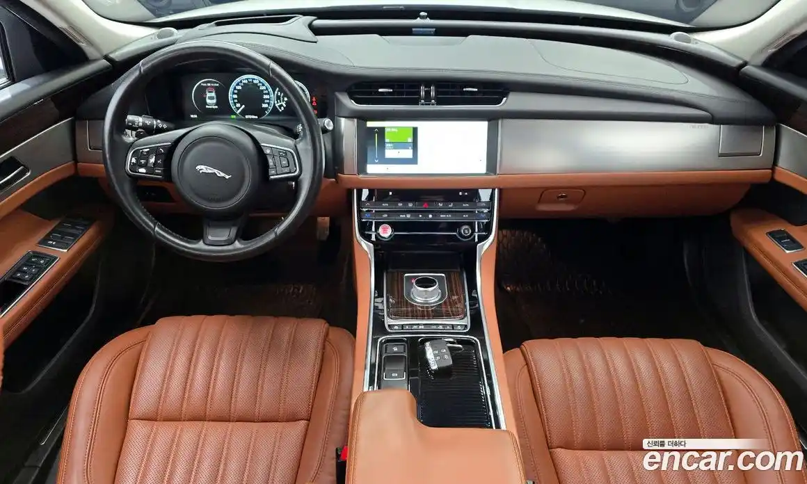 Jaguar XF 2016 2.0 гидро в Москве № 256091, фото 7