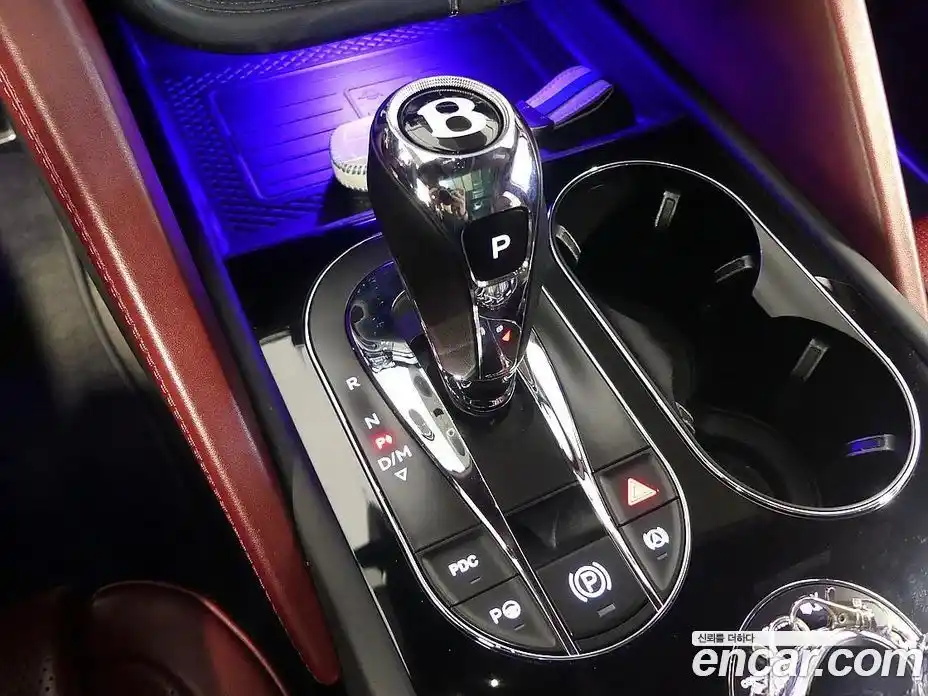 Bentley Bentayga 2021 4.0 гидро в Москве № 256644, фото 19