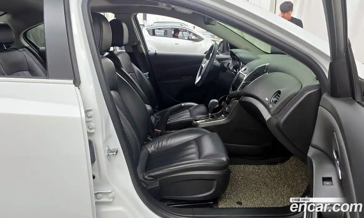 Chevrolet Cruze 2014 1.8 гидро в Москве № 40769, фото 11