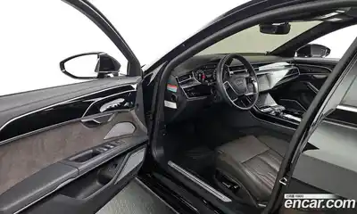 Audi A8 2021 3.0 гидро в Москве № 1195162, миниатюра 11