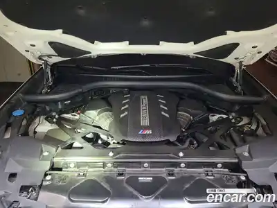 BMW X6M 2022 4.4 гидро в Москве № 1346013, миниатюра 11