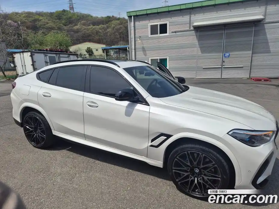 BMW X6M 2022 4.4 гидро в Москве № 1346013, фото 13