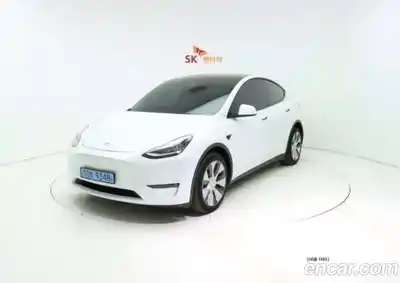 Tesla Model Y, 2022
